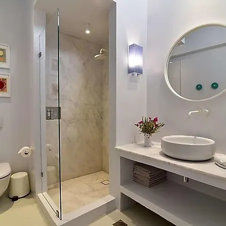 Chrysopigi Sleeps 3 Air Con Villa Chrisopigi (Sifnos)