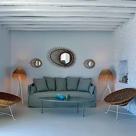 Chrysopigi Sleeps 3 Air Con Chrisopigi (Sifnos)